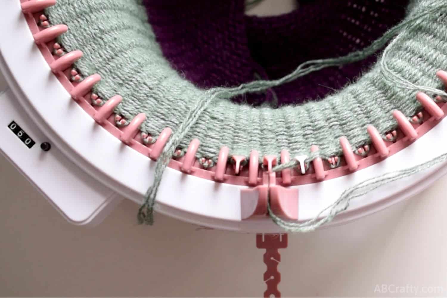 Sentro Knitting Machine Reversible Hat Easy Instructions AB Crafty