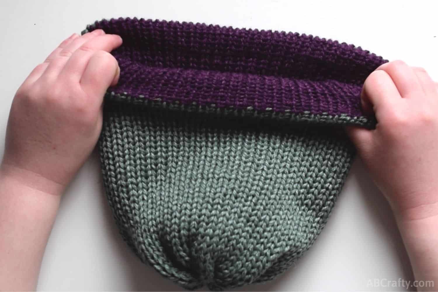 Sentro Knitting Machine Reversible Hat Easy Instructions AB Crafty