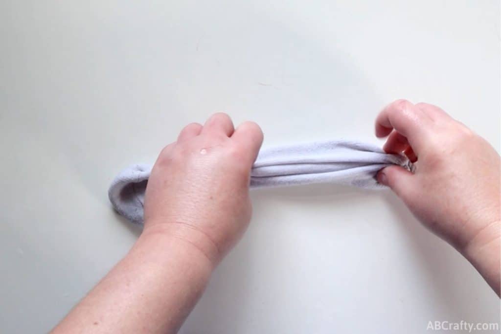 adding multiple folds to a white sock