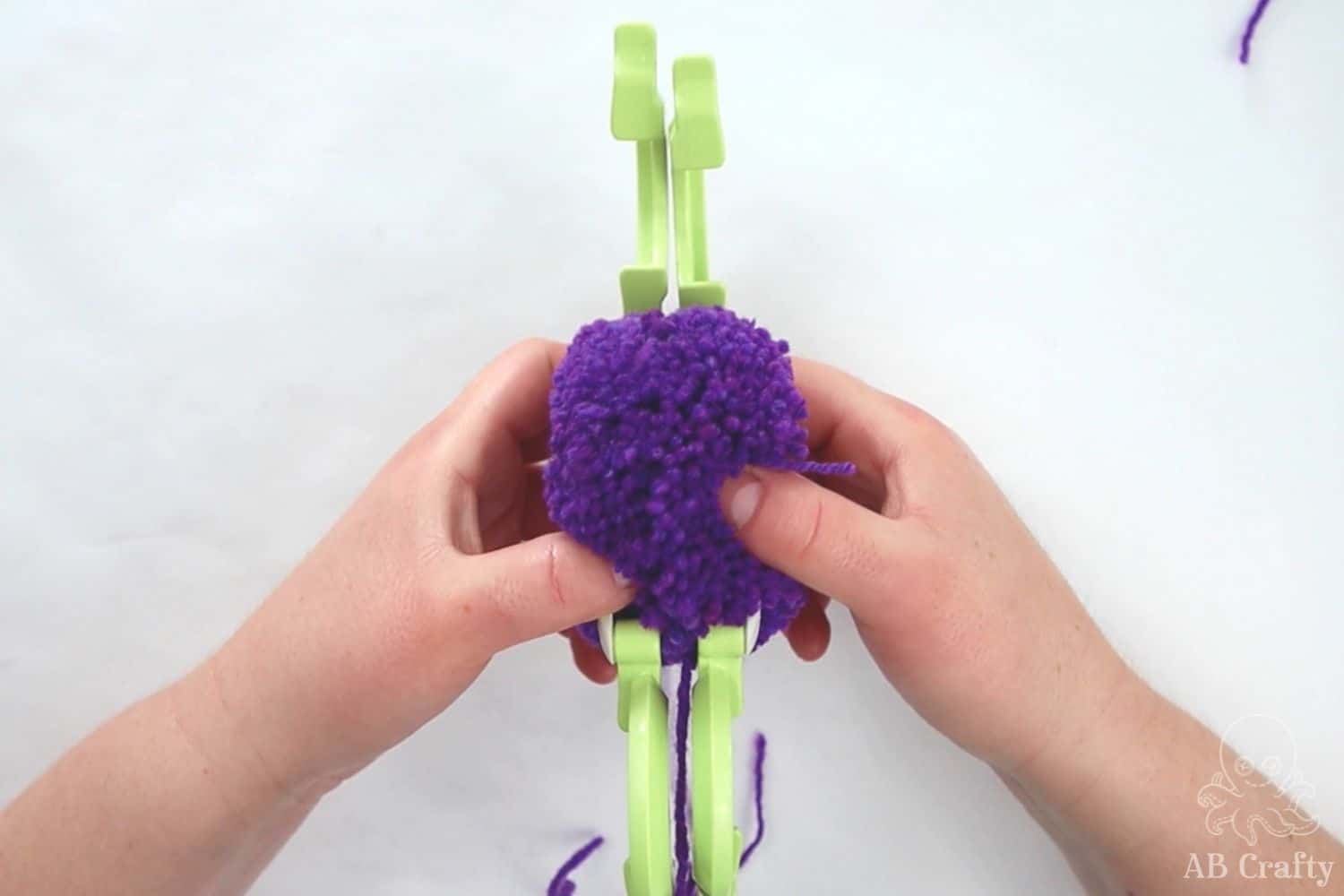 How To Make Pom Poms Out Of Yarn With Tools You Already Own! - ufvst5r