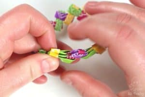 finishing the end of the starburst wrapper bracelet